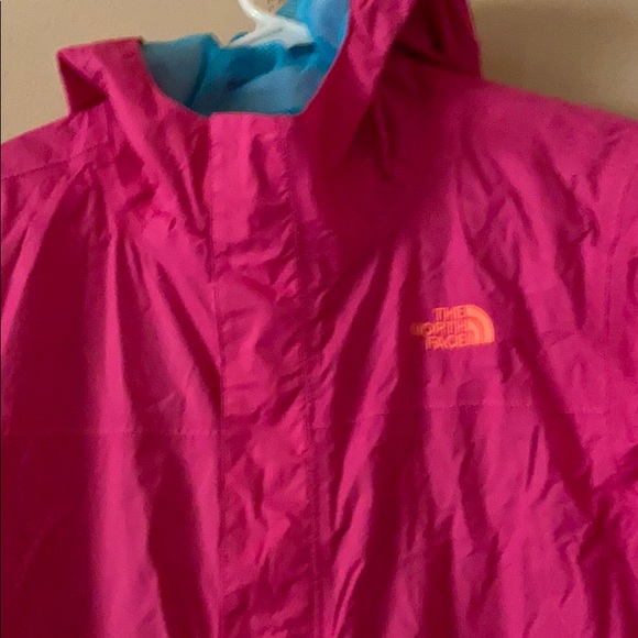 North Face rain jacket - Picture 5 of 9